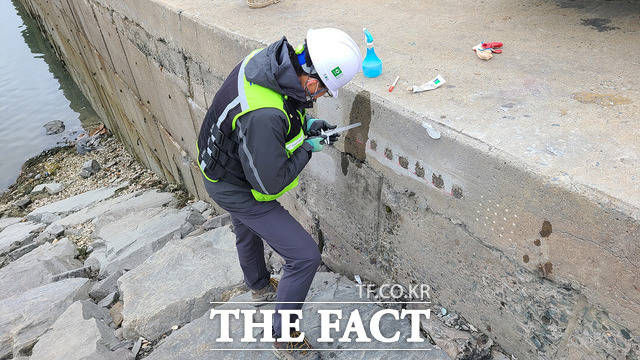 한국농어촌공사는 안전 사각지대 해소를 위해 시설물점검119센터’를 운영하고 지자체 농업기반 시설물에 대한 긴급 무상점검 서비스를 제공한다. / 농어촌공사 제공