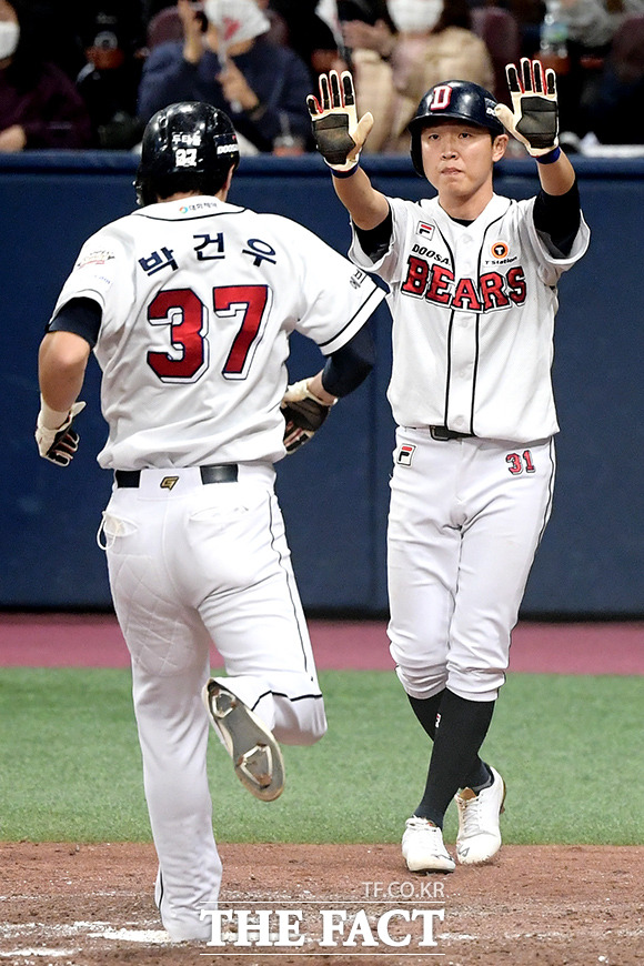 4월 2일(토) 오후 2시에 벌어지는 2021시즌 KBO 개막전 두산-한화(1경기)전을 비롯해 KT-삼성(2경기), 키움-롯데(3경기)전을 대상으로 야구토토 스페셜 1회차를 발행된다./더팩트 DBr