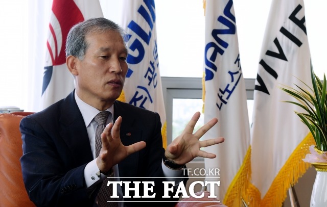 쌍방울그룹이 쌍용자동차 인수를 검토하고 있다. 사진은 양선길 쌍방울 회장. /더팩트 DB