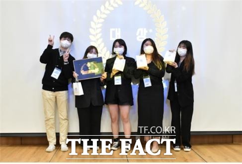 광주전남 대학생 인공지능 창업아이디어 공모전에서 대상을 수상한 광주여대 학생들/ 광주여대 제공