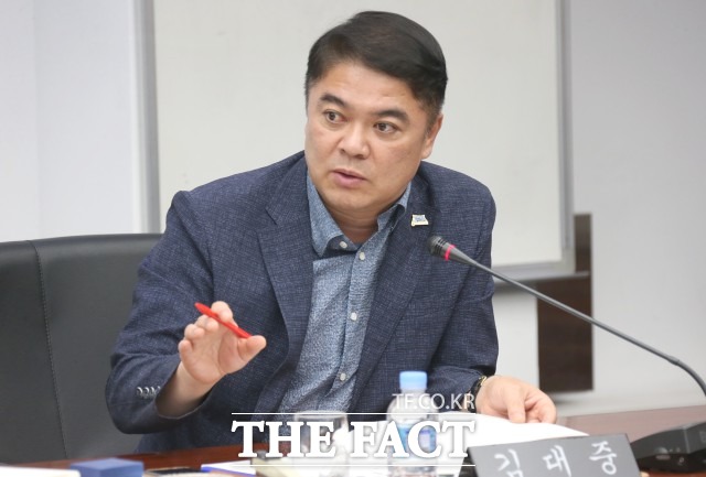 김대중 도의원은 전라북도가 일방적인 정책 하달이 아닌 도교육청을 비롯해 평생교육 시행 주체인 시 · 군과 긴밀하게 협조하여 의견수렴하고, 정책을 조정하는 등 협업을 강화할 때 전라북도의 평생교육진흥을 가져올 수 있다”고 말했다. / 김대중 도의원실 제공