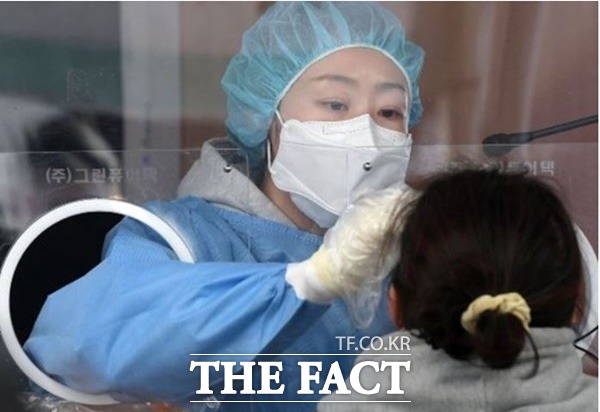 대구지역 코로나 19 신규 확진자가 다시 3000명대로 급감하며 감소세가 뚜렷해지고 있다/더팩트 DB