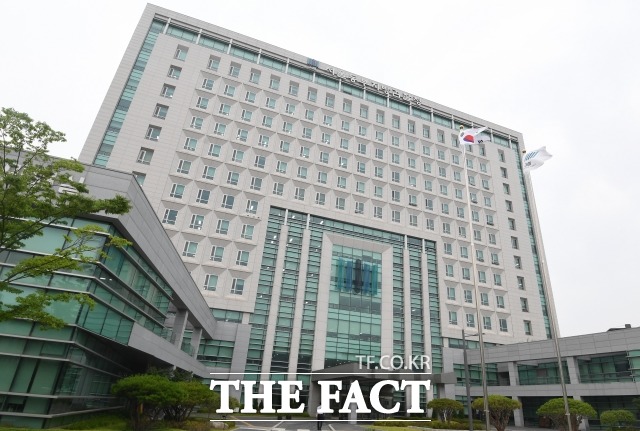 산업통산자원부(산업부) 블랙리스트 의혹을 수사 중인 검찰이 압수물 분석을 마치는 대로 관련자 소환조사를 진행하며 수사에 속도를 낼 것으로 보인다. /이새롬 기자