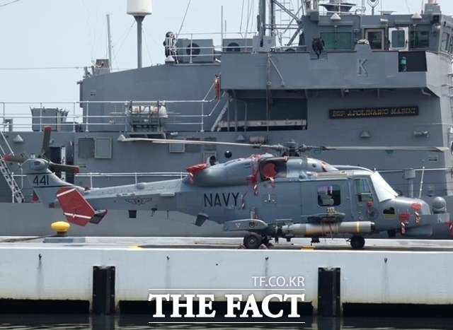 AW159 와일드캣 해상초계기가 장착된 경상어 어뢰. /그레인저 트위터