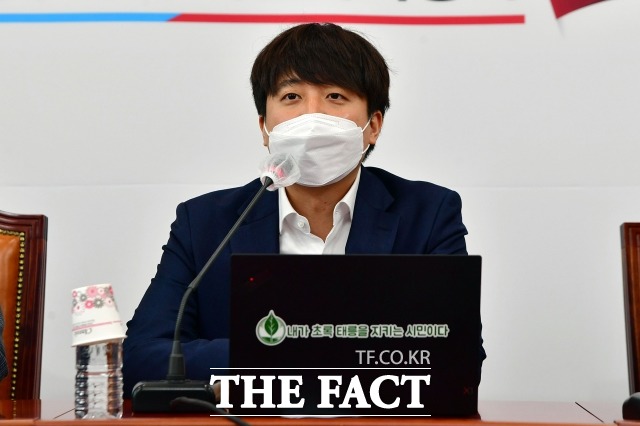 국민의힘 이준석 대표는 5일 CBS 라디오 김현정의 뉴스쇼에 출연해 전장연에 사과할 일 없다. 사과한다면 받아줄 의향은 있다고 했다. /남윤호 기자