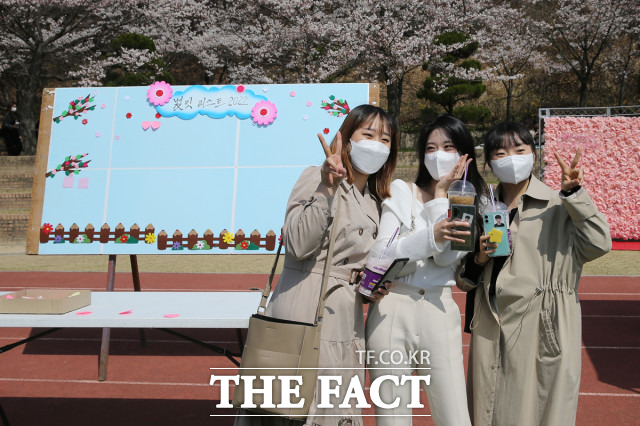 목원대학교가 코로나19로 중단됐던 대면 축제를 3년 만에 재개했다. / 목원대 제공