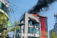  대구 북구 한 건물서 불…인명피해 없어