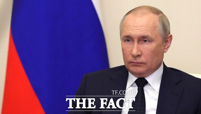 블라디미르 푸틴 러시아 대통령.러시아군이 우크라이나 부차에서 저지른 민간인 학살의혹과관련해 미국 등 서방이 푸틴의 두 딸을 비롯해 국영기업 전면 제재대상에 올렸다./타스통신