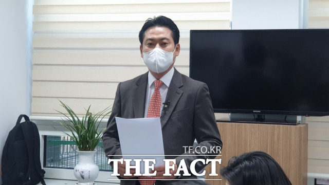 장동혁 대전시장 예비후보가 7일 대전시의회 기자실에서 충남 보령·서천 국회의원 보궐선거에 출마한다는 소문에 대해 해명했다. / 대전=최영규 기자