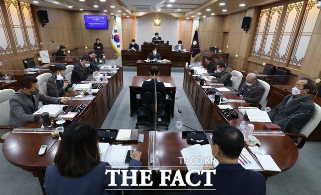 홍성군의회는 8일 충남혁신도시 지방자치단체조합 규약안 처리를 위한 제285회 ‘원포인트’ 임시회를 폐회했다. / 홍성군의회 제공