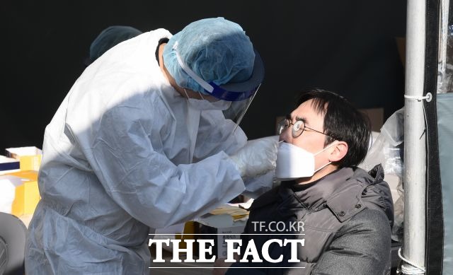 서울시가 11일부터 코로나19 백신 이상반응 상담센터를 운영한다고 밝혔다. /이새롬 기자