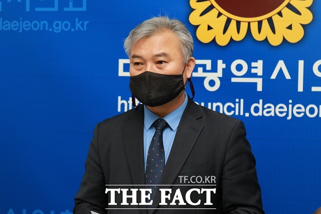 대전시장 출마를 선언했던 더불어민주당 소속 정기현 대전시의원이 불출마 의사를 밝혔다. / 대전 = 김성서 기자