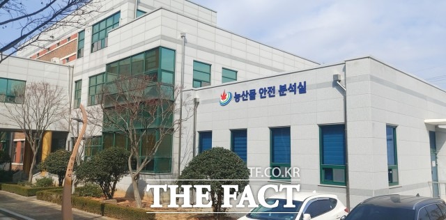 정읍시농업기술센터 관계자는 “과학영농 서비스를 통해 농업인은 안심하고 농사를 짓고, 소비자는 안심하고 농산물을 구입할 수 있게 됐다”며 “지역 내 안전 먹거리 공급 기반 강화에 큰 도움이 될 것으로 기대한다”라고 말했다. / 정읍시 제공