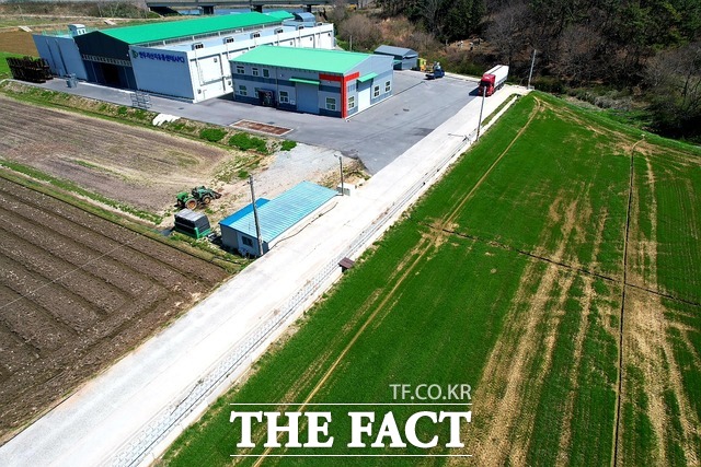 농로의 끝부분에 김 의원의 사업체만 자리잡고 있어 농로를 이용하는 주민들이 드물다. / 제보자 제공