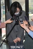  고개숙여 인사하는 김현숙 여가부 장관 후보 [포토]