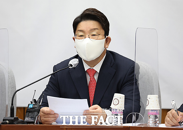 권성동 국민의힘 원내대표가 12일 국회에서 열린 원내대책회의에서 발언하고 있다. /남윤호 기자