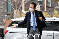  '모르겠어요~' 제스처 취하는 권영세 [포토]