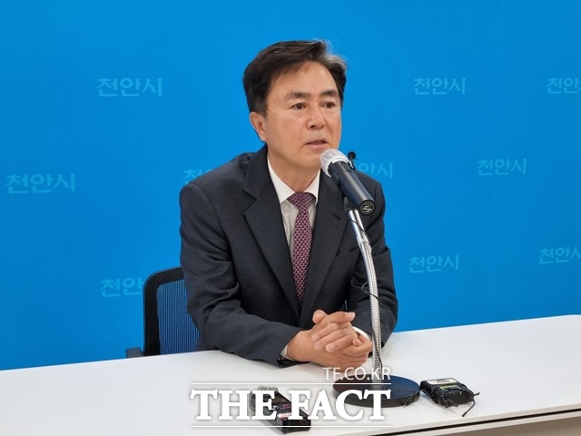 김태흠 국민의힘 충남도지사 경선 후보가 천안을 방문해 양승조 도지사에 대한 비판의 수위를 높였다. / 천안=김경동 기자