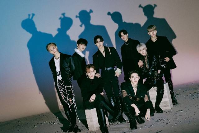 스트레이 키즈가 4주 연속 미국 빌보드 월드 앨범 차트 정상을 차지하며 글로벌 인기를 입증했다. /JYP엔터테인먼트 제공