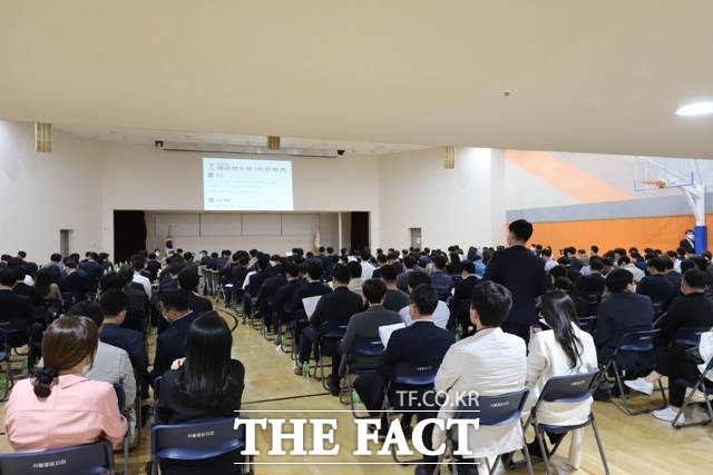 서울고검 검찰수사관들은 22일 입장문을 내 더불어민주당의 수사권 분리 법안 추진에 우려를 나타냈다./서울고검 관내 검찰 수사관 회의 제공