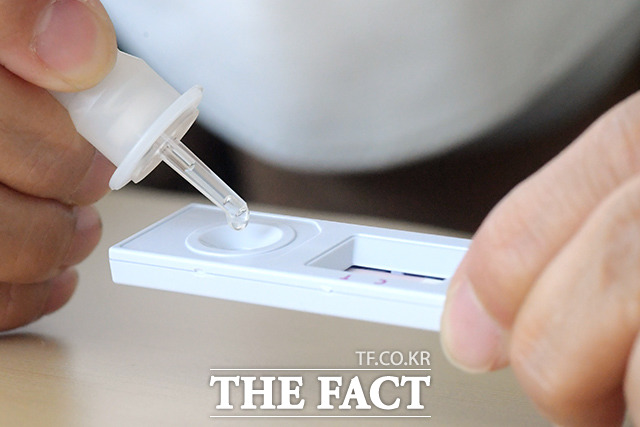 대전의 코로나19 하루 확진자가 일주일만에 다시 1000명대로 내려왔다. / 더팩트DB