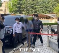  '등촌 이웃 강도살인' 40대 구속심사 출석…'묵묵부답'