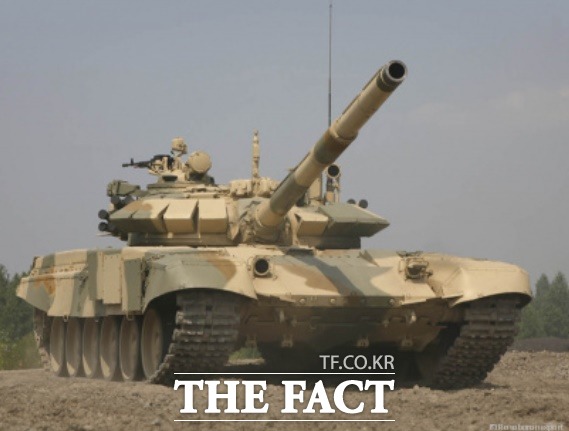 폴란드가 보유하고 있는 T-72M1 전차.사진은 러시아 무기 수출업체 로소보로넥스포르트의 수출용 T-72M1./로소보로넥스포로트