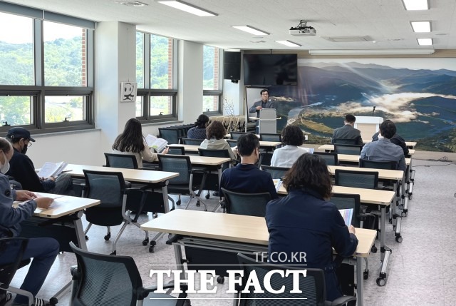 정읍시 관계자는 “농촌에서 살아보기를 통해 귀농 · 귀촌을 희망하는 참여자들이 시행착오는 줄이고 안정적인 이주를 계획할 수 있도록 마을과 함께 최선을 다해 프로그램을 운영 하겠다”고 말했다. / 정읍시 제공