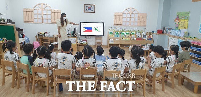 대전시교육청은 유치원과 초등학교를 대상으로 ‘2022학년도 찾아가는 다문화 이해교실’을 운영한다. / 대전교육청 제공