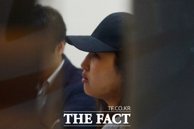 국정농단 사건으로 수감 중인 최서원(개명 전 최순실) 씨의 딸 정유라 씨가 조국 전 법무부 장관 등을 명예훼손 혐의로 경찰에 고소했다. /이새롬 기자