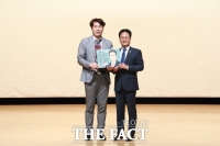  김정우 조달청장 이임...'혁신 두려워하지 않는 조직 만들어주길'