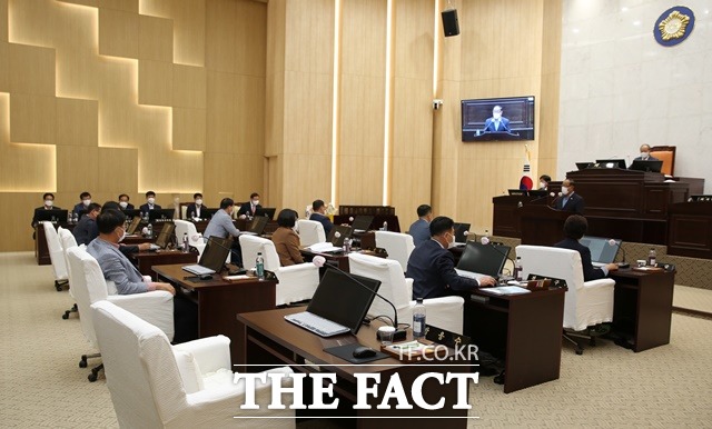 예산군의회는 11일 제280회 임시회 2차 본회의를 끝으로 공식적인 의사일정을 모두 마쳤다. / 예산군의회 제공