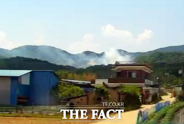 경북 경주 현곡면에서 화재가 잇따라 2명이 다치고 1070여만원의 재산피해가 났다./산림청 제공