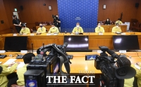  북한 미사일 발사 대책회의 주재하는 박진 장관 [포토]