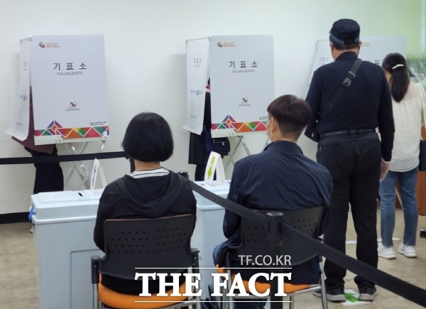 제8회 전국동시지방선거 사전투표소 시흥 정왕3동 사전투표소 모습/시흥=이상묵 기자