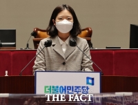  '프로 사과러'? 선거 코앞 박지현의 '마이웨이' 5주