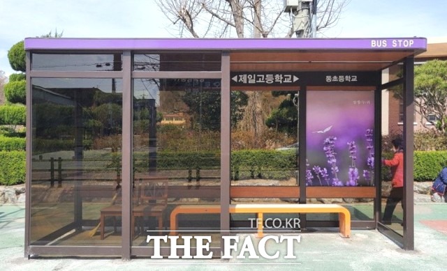 정읍시 관계자는 “앞으로도 관련 예산을 지속적으로 확보해 승강장 내 편의시설을 확대 설치함으로써 주민 불편 사항을 해결하고, 안전한 교통환경을 조성할 수 있도록 최선을 다할 것”이라고 말했다. / 정읍시 제공