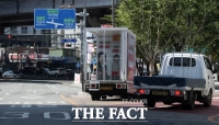 도로 불법 점령한 유세 차량 …'선거차도 예외 아닙니다!' [TF포착]