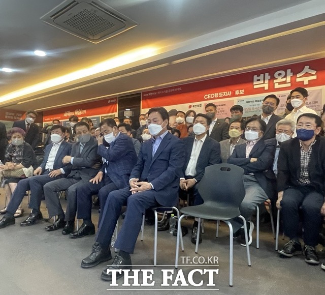 6.1 지방선거 경남도지사 출구조사 결과 박완수 국민의힘 후보가 65.3%를 차지해 우세로 예측된다./경남=강보금 기자