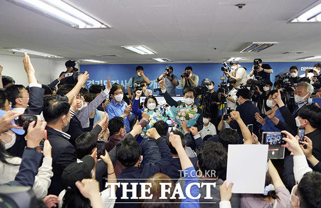 PN풍년이 김동연 전 경제부총리의 경기도지사 당선이 확정되자 2일 장 초반 강세다. /수원=임영무 기자