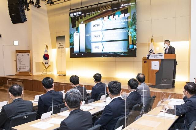 동국제강의 기업신용등급 평가 전망이 안정적에서 긍정적으로 한 단계 상향 조정됐다. /동국제강 제공