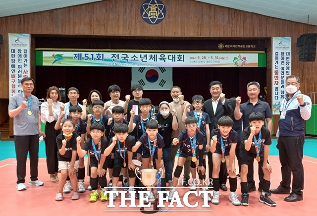 천안 선수단이 최근 열린 제51회 전국소년체육대회에서 메달 41개를 획득했다. / 천안교육지원청 제공