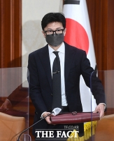  국정현안점검조정회의 참석하는 한동훈 장관 [포토]