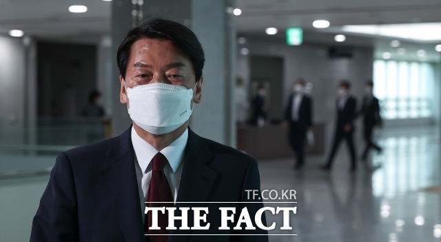 안철수 국민의힘 의원은 12일 MBN 시사스페셜에 출연, 검찰 편중 인사 논란과 관련해 너무 능력주의에 휩싸이다 보면 다양성이 가진 힘을 간과하기 쉽다고 말했다. /이선화 기자