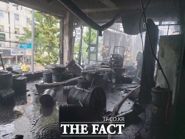 15일 오후 4시 22분께 경북 포항의 한 식당에서 화재가 발생했다. /포항=안병철 기자
