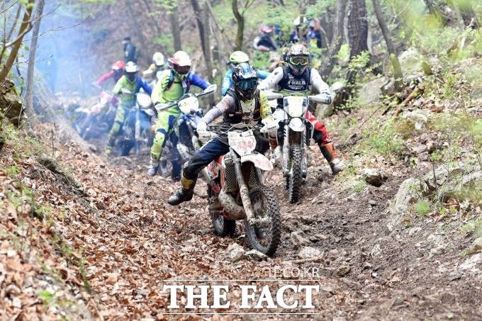 경북 청송군 태행산 산악모터사이클 코스에서 19일 2022 청송모터사이클 크로스컨트리 챔피언십 대회가 열린다/청송군 제공