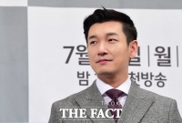  조승우, JTBC '신성한 이혼' 출연...이혼 전문 변호사로 변신