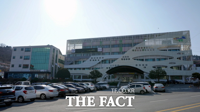 완도군청 청사 전경/완도군 제공