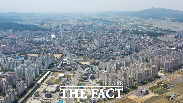 충남 아산시가 2040 도시기본계획을 통해 인구 70만의 중부권 거점 도시로 발전할 비젼을 제시했다. 아산시 전경. / 새로운아산시대준비위원회 제공