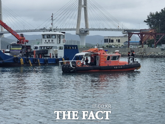 인양작업 준비/완도해경 제공
